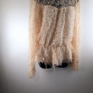 ❤️ Endless Rose Lace Blouse in Soft Cream